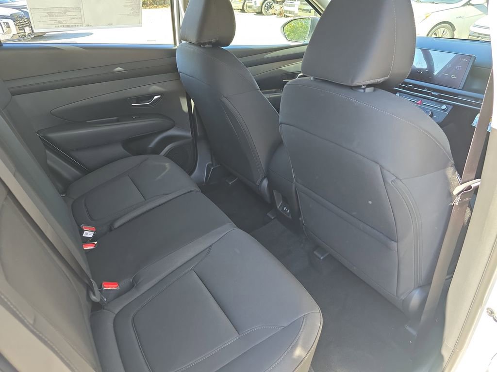 Used 2026 Hyundai Tucson SE image 11