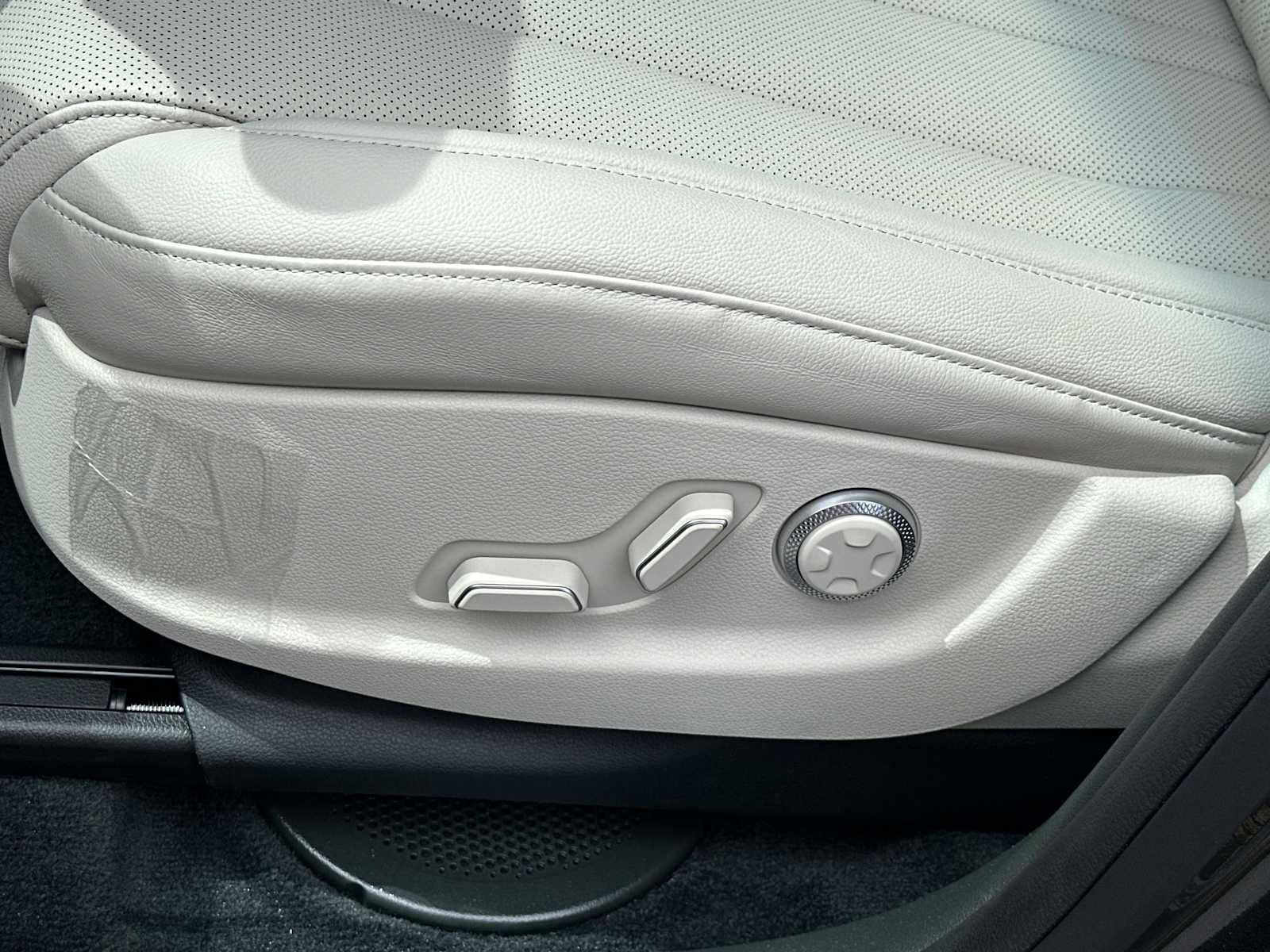 New 2026 Genesis GV80 2.5T Select image 10