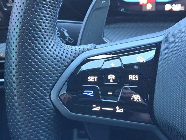 Used 2023 Volkswagen Golf R image 23