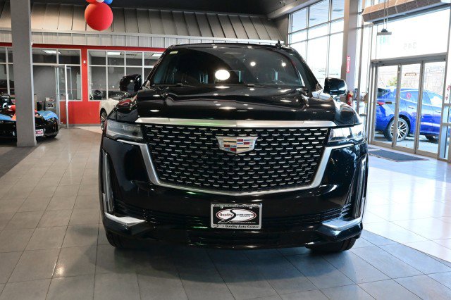 Used 2023 Cadillac Escalade ESV Premium Luxury image 2