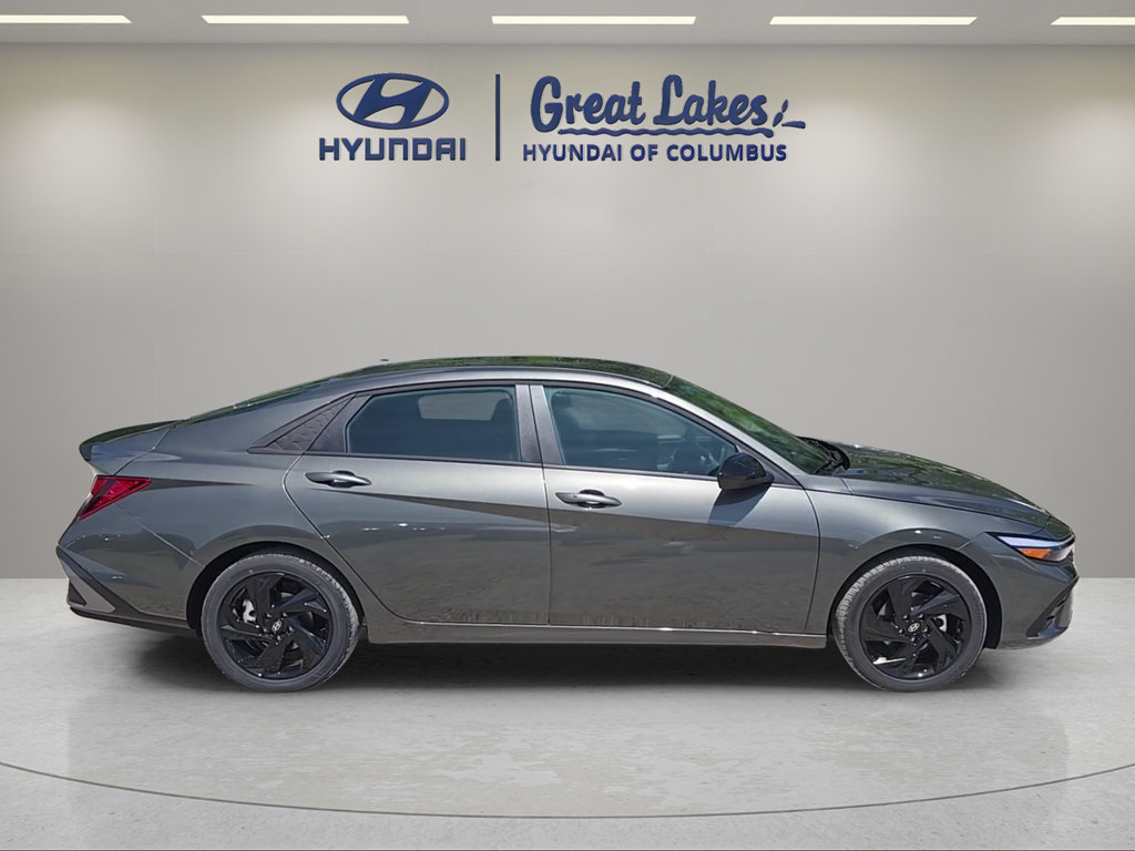New 2026 Hyundai Elantra Sport FWD image 8