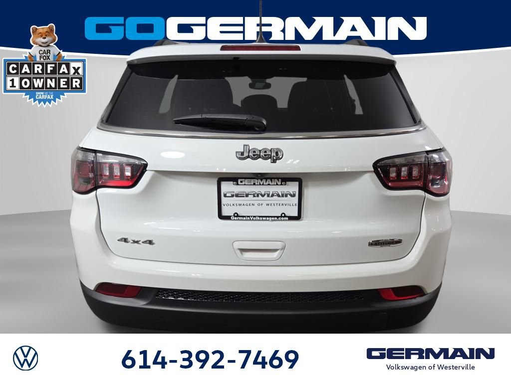 Used 2024 Jeep Compass Latitude w/ Sun and Sound Group image 9