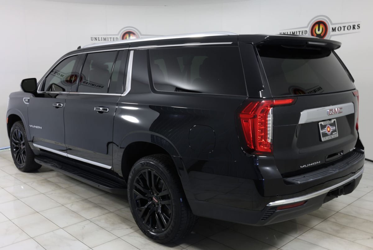 Used 2023 GMC Yukon XL SLT AWD/4WD image 4