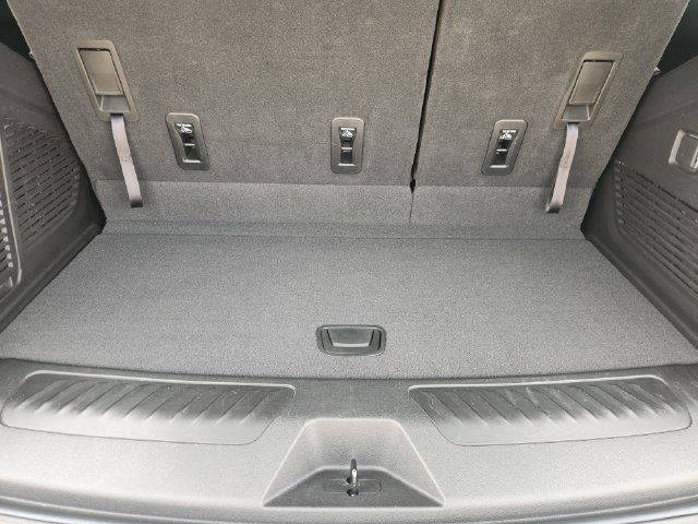 Used 2023 Chevrolet Tahoe LS RWD image 33