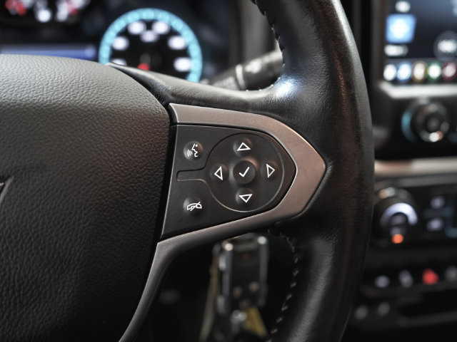 Used 2020 Chevrolet Colorado Z71 AWD/4WD image 24