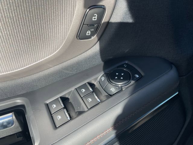 New 2025 Ford Expedition Active image 25