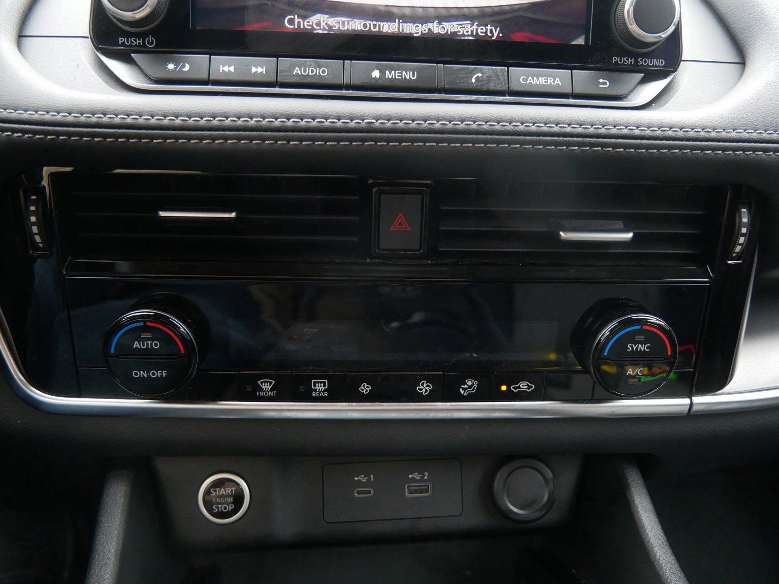 Used 2022 Nissan Rogue SV image 17