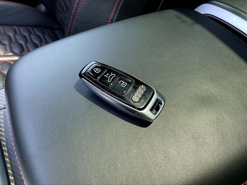 Used 2023 Audi RS Q8 AWD/4WD image 35