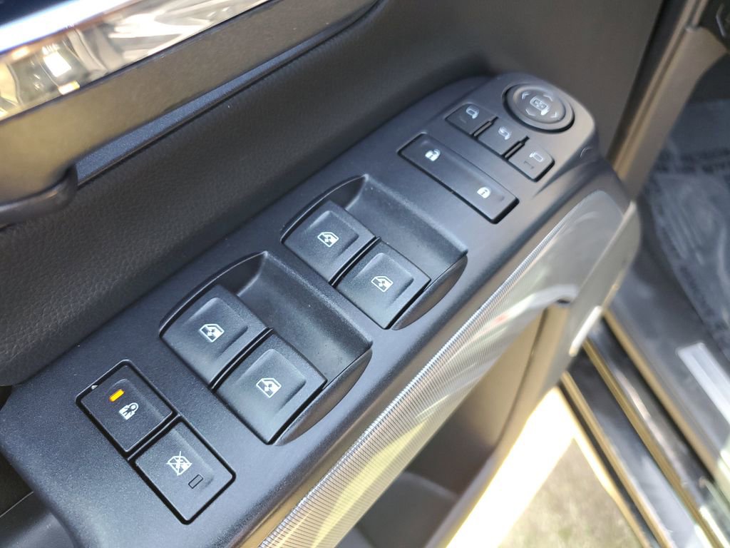 Used 2018 Chevrolet Silverado 1500 LTZ Z71 w/ LTZ Plus Package image 21