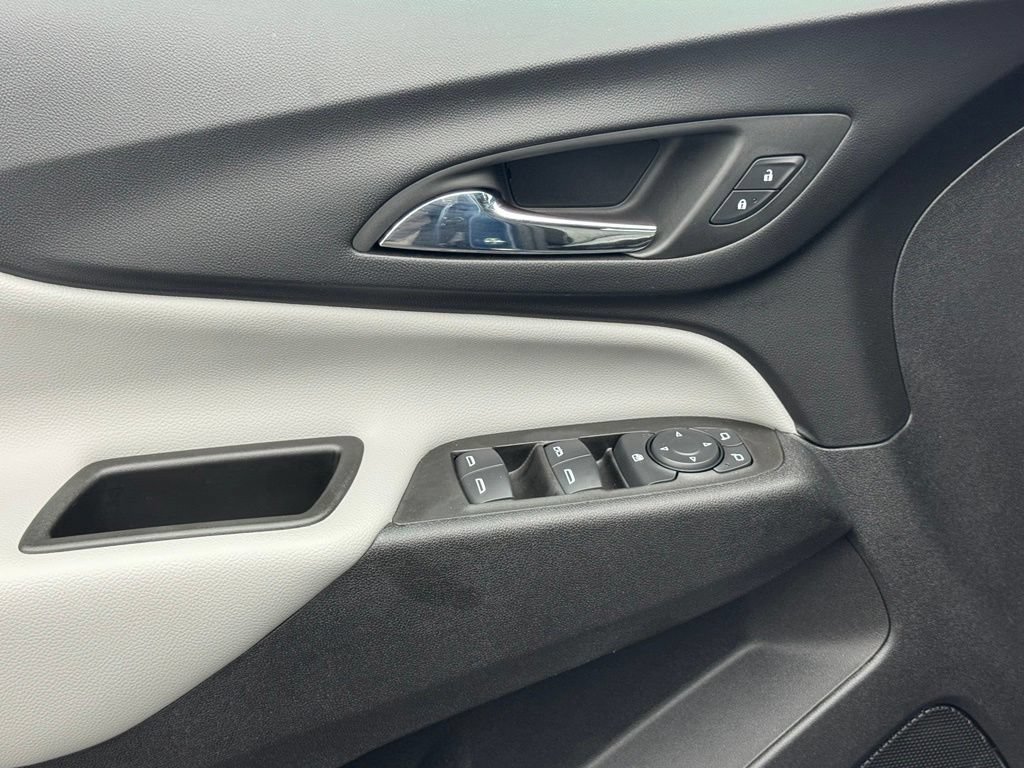 Used 2024 Chevrolet Equinox LS w/ LPO, Floor Liner Package FWD image 14