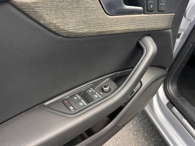 Used 2019 Audi A4 2.0T Premium FWD image 11