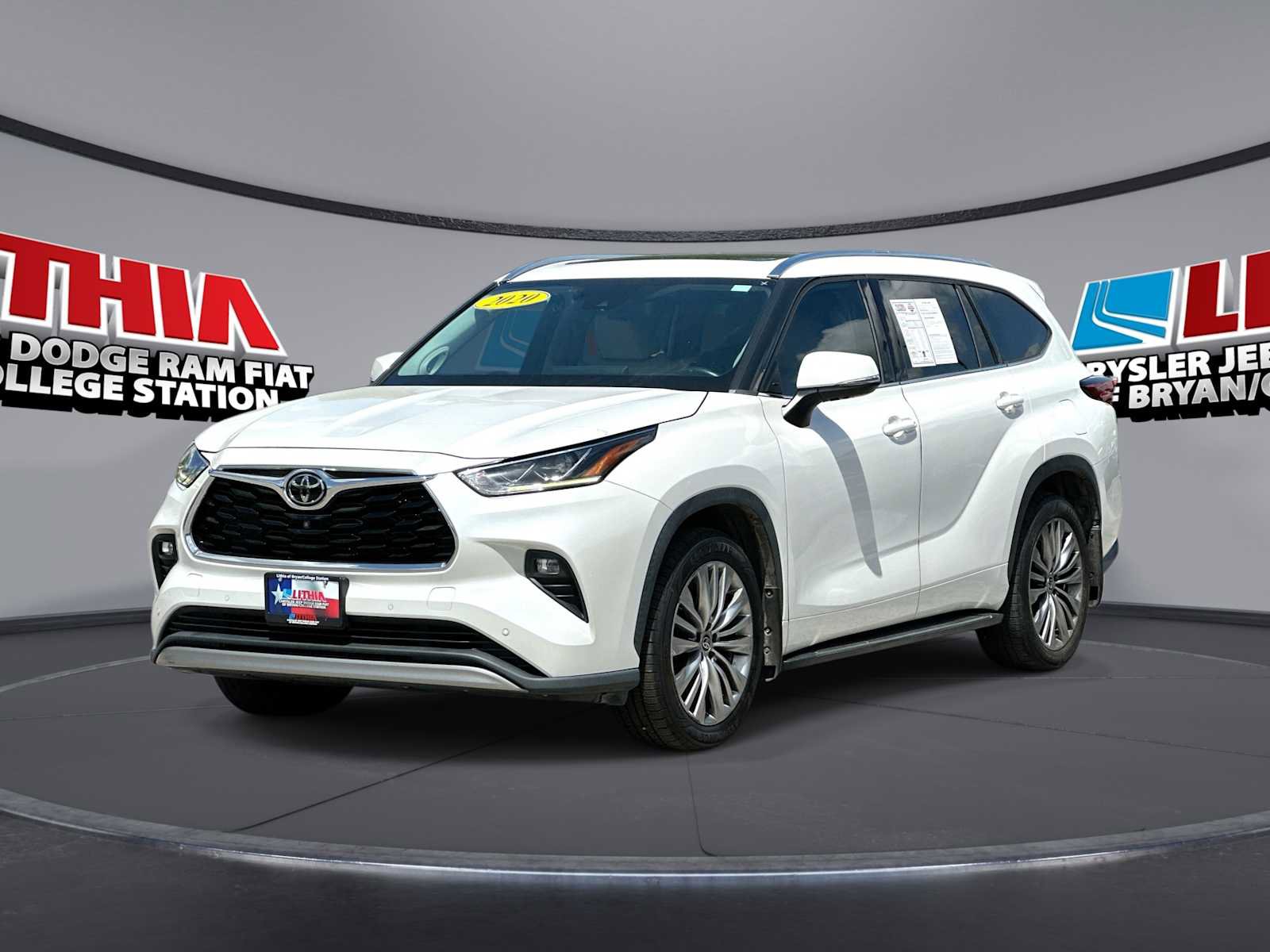 Used 2020 Toyota Highlander Platinum image 1