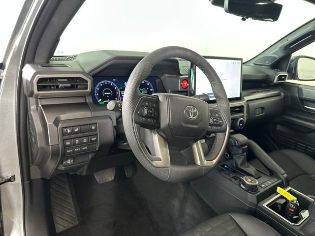 Used 2025 Toyota Tacoma TRD Off-Road image 13