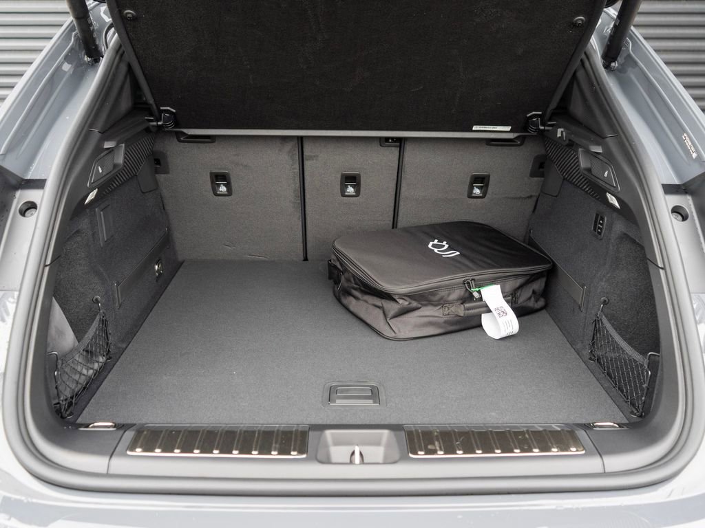 New 2025 Porsche Macan Turbo Electric image 37