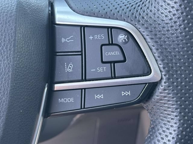Used 2023 Toyota Sienna Limited AWD/4WD image 29