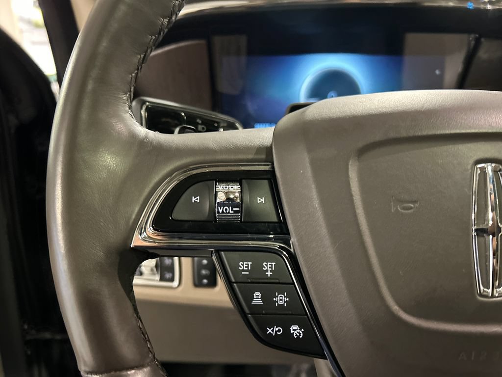 Certified 2024 Lincoln Navigator L Reserve AWD/4WD image 11