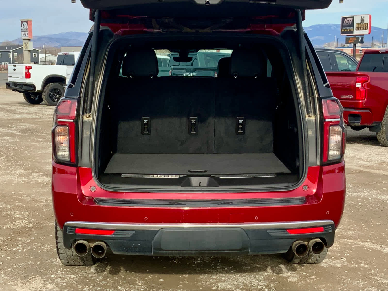 Used 2021 Chevrolet Suburban High Country image 23