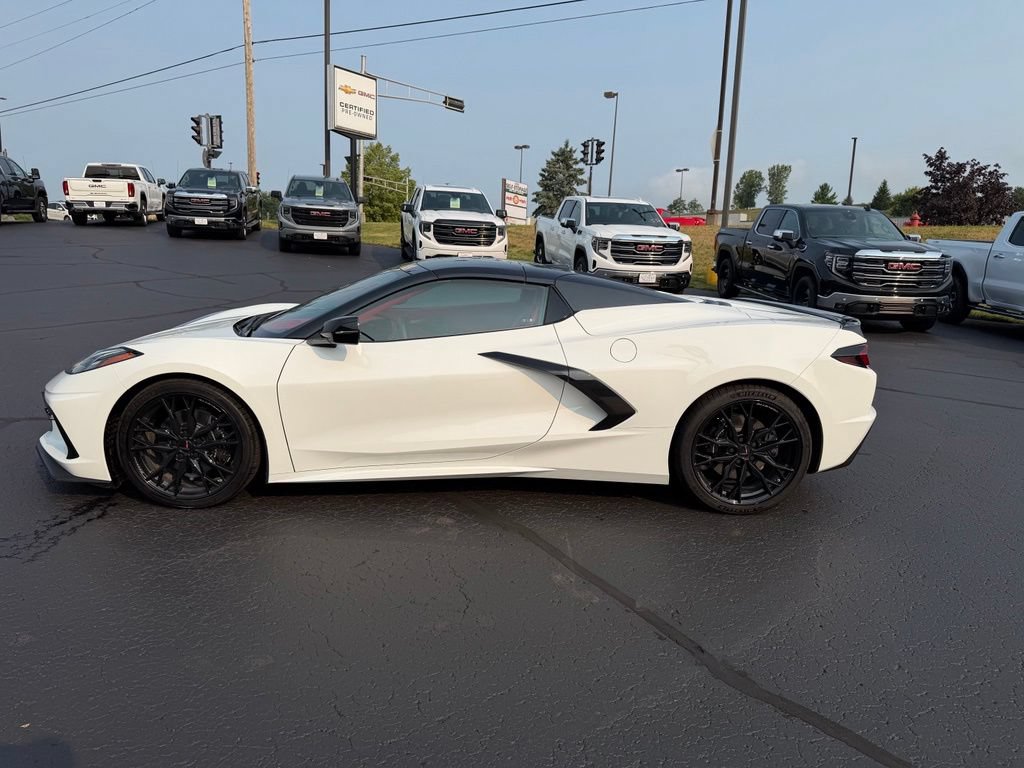 Certified 2025 Chevrolet Corvette Stingray Premium Conv w/ Stealth Interior Trim Package RWD image 3