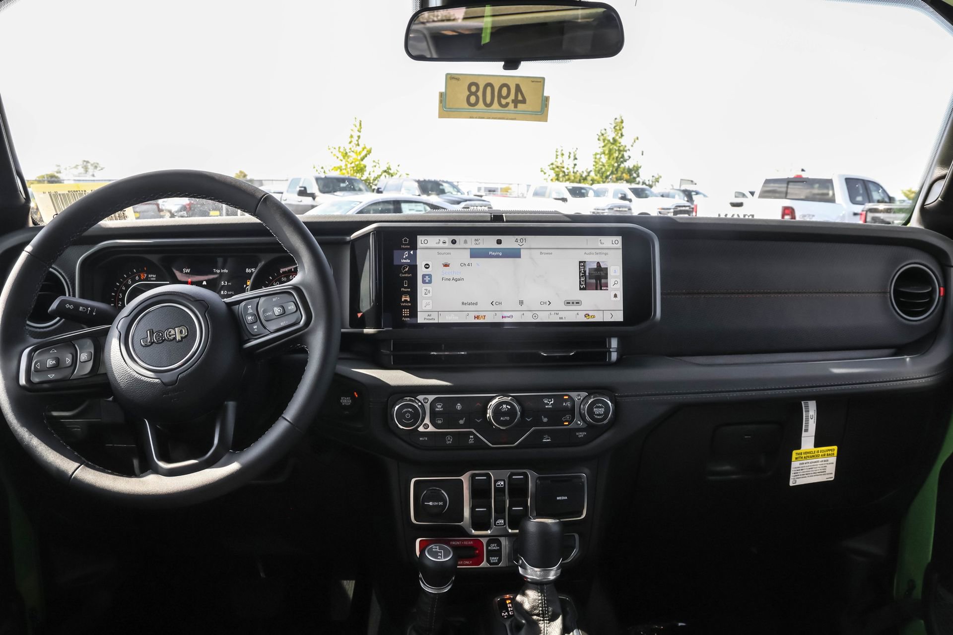 New 2025 Jeep Gladiator Rubicon w/ Convenience Group image 15