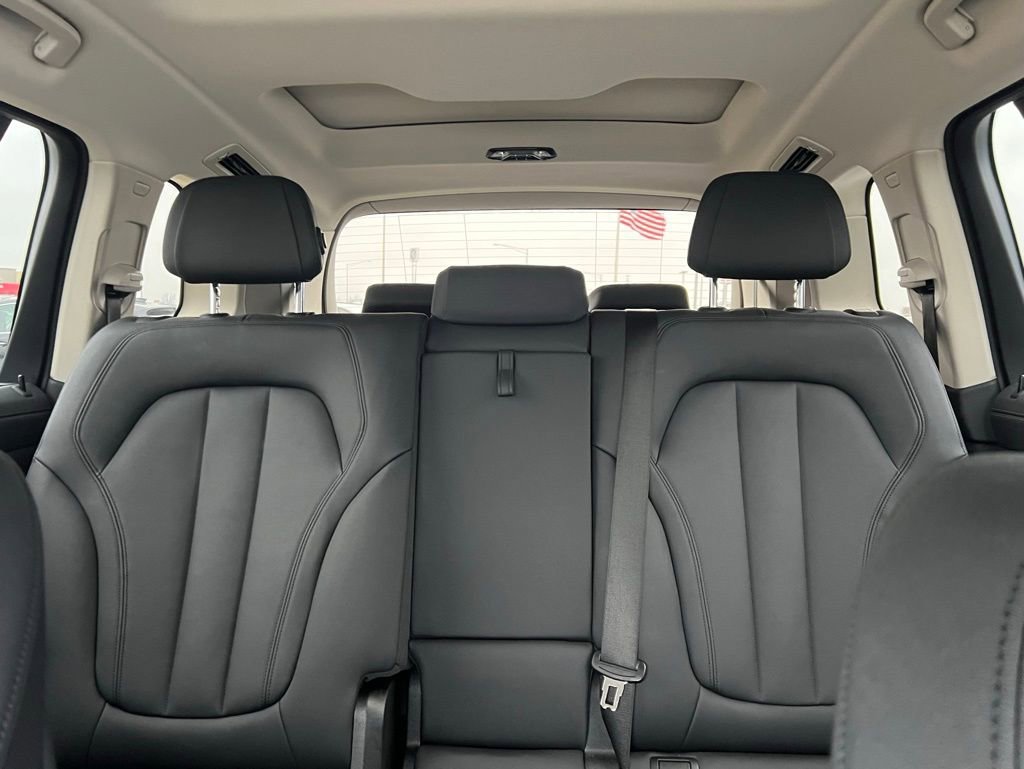 Used 2021 BMW X7 xDrive40i w/ Premium Package image 23