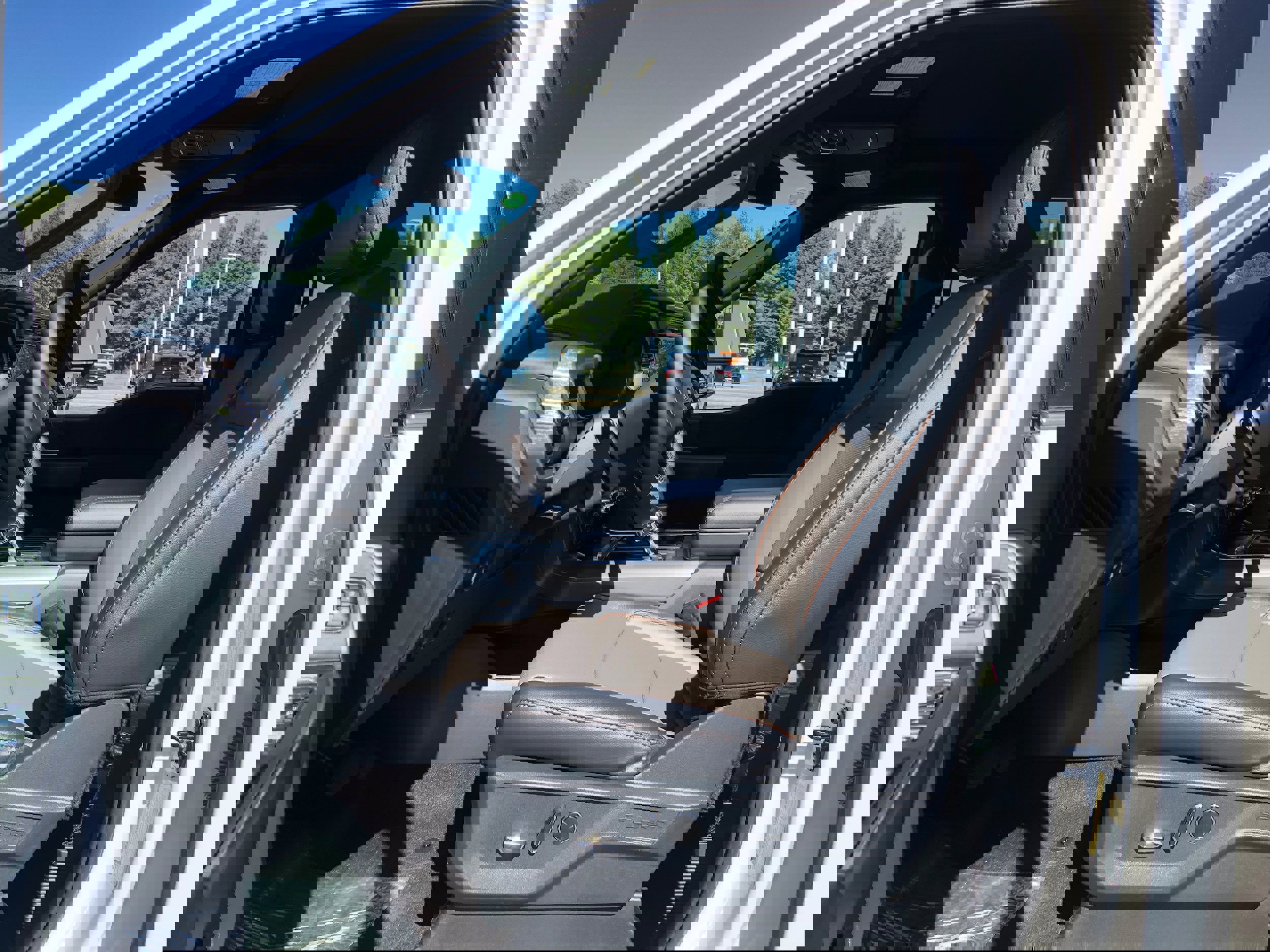 New 2025 Ford F150 Lariat image 21