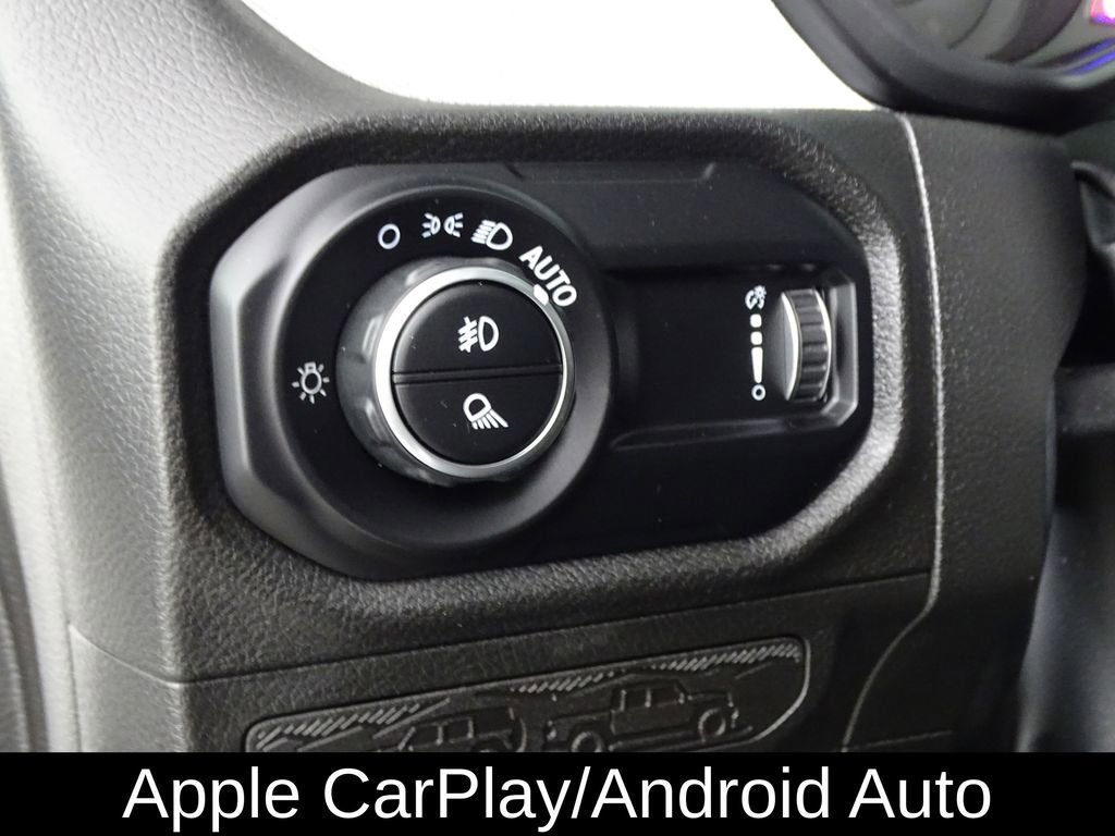 Used 2025 Jeep Gladiator Sport image 13