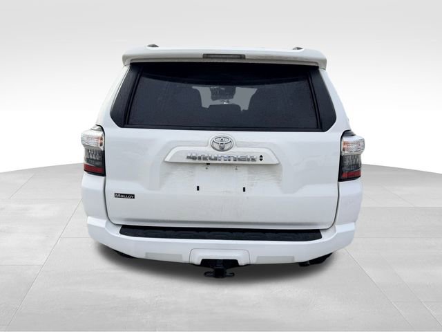 Used 2023 Toyota 4Runner SR5 image 6