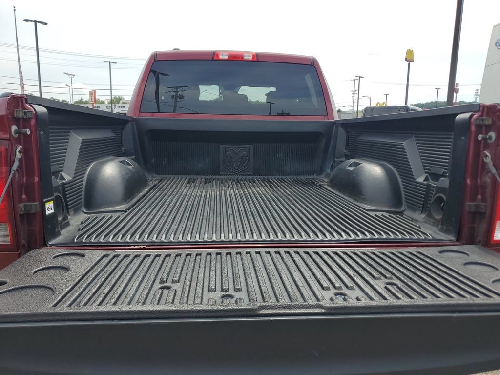 Used 2019 RAM 1500 Express w/ Express Value Package AWD/4WD image 8