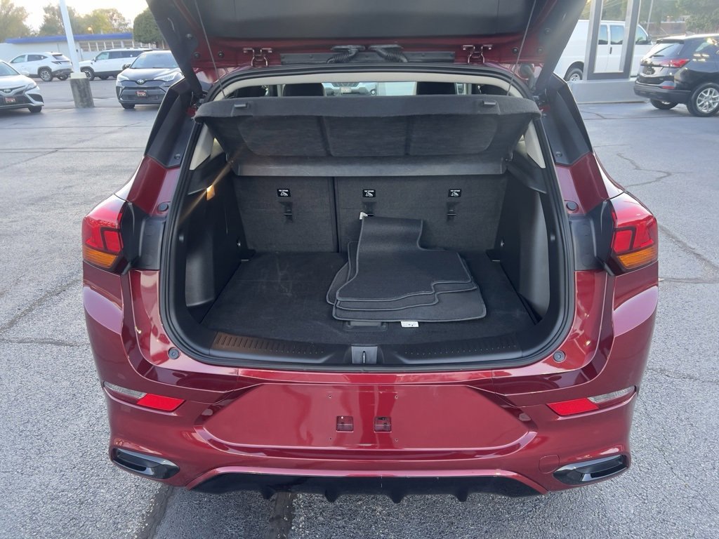 Used 2023 Buick Encore GX Select w/ Sport Touring Package image 7