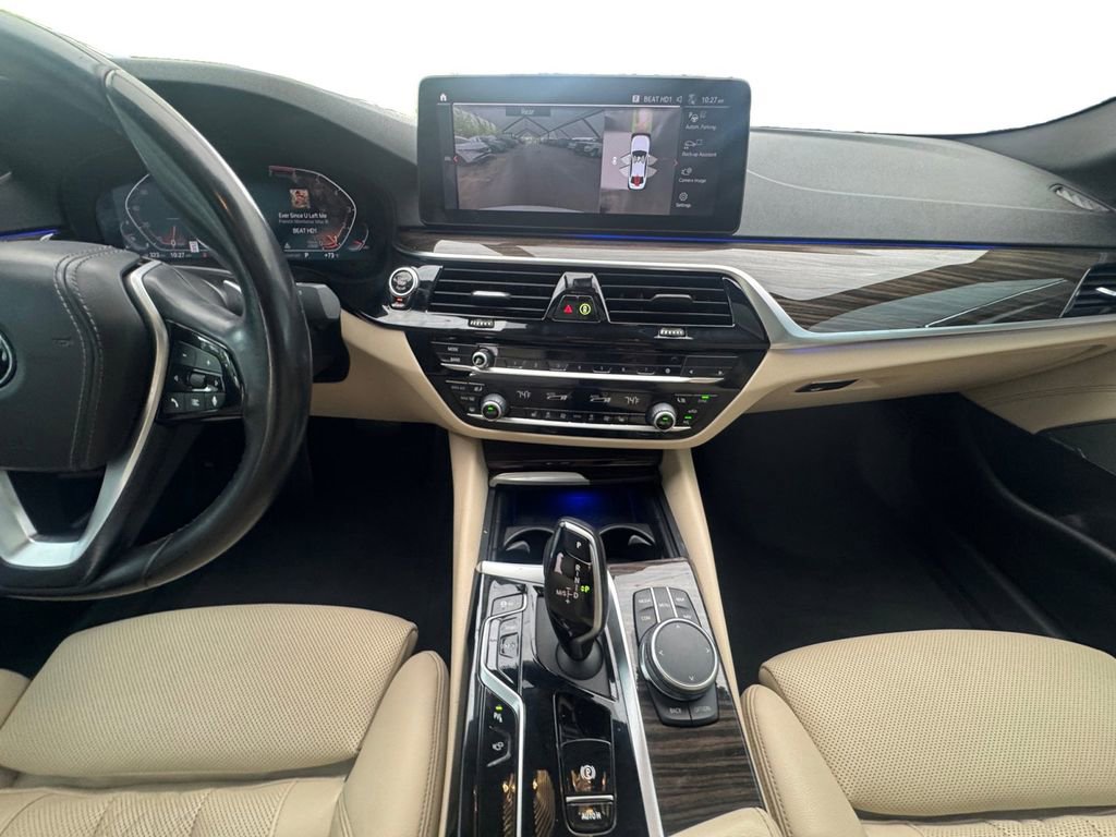 Used 2021 BMW 530i w/ Premium Package RWD image 13