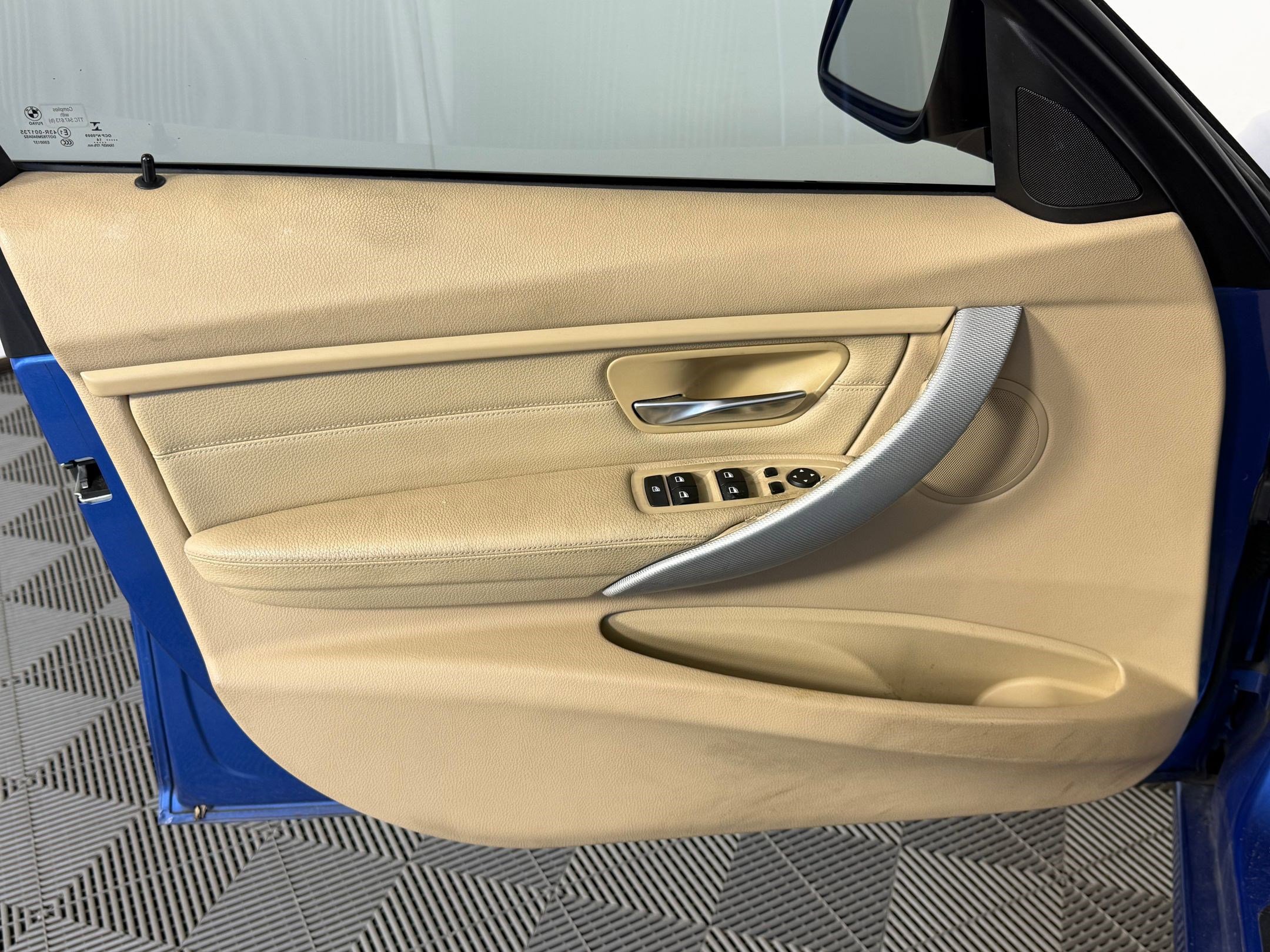 Used 2015 BMW 328i Sedan image 12