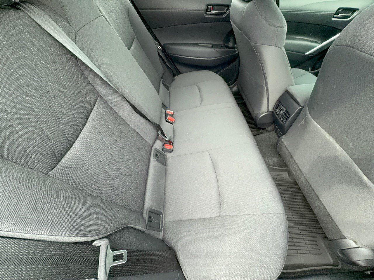 Certified 2024 Toyota Corolla Cross LE w/ Moonroof Package FWD image 29