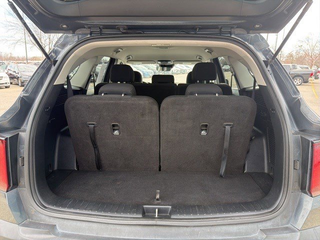 Used 2022 Kia Sorento LX image 15