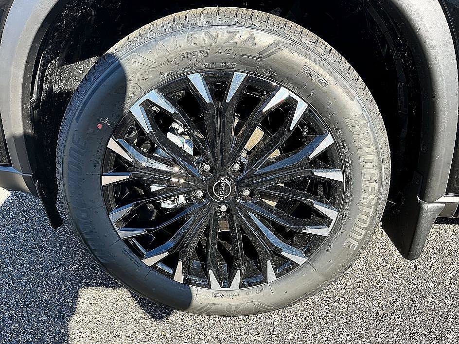 New 2026 Nissan Rogue SV image 7