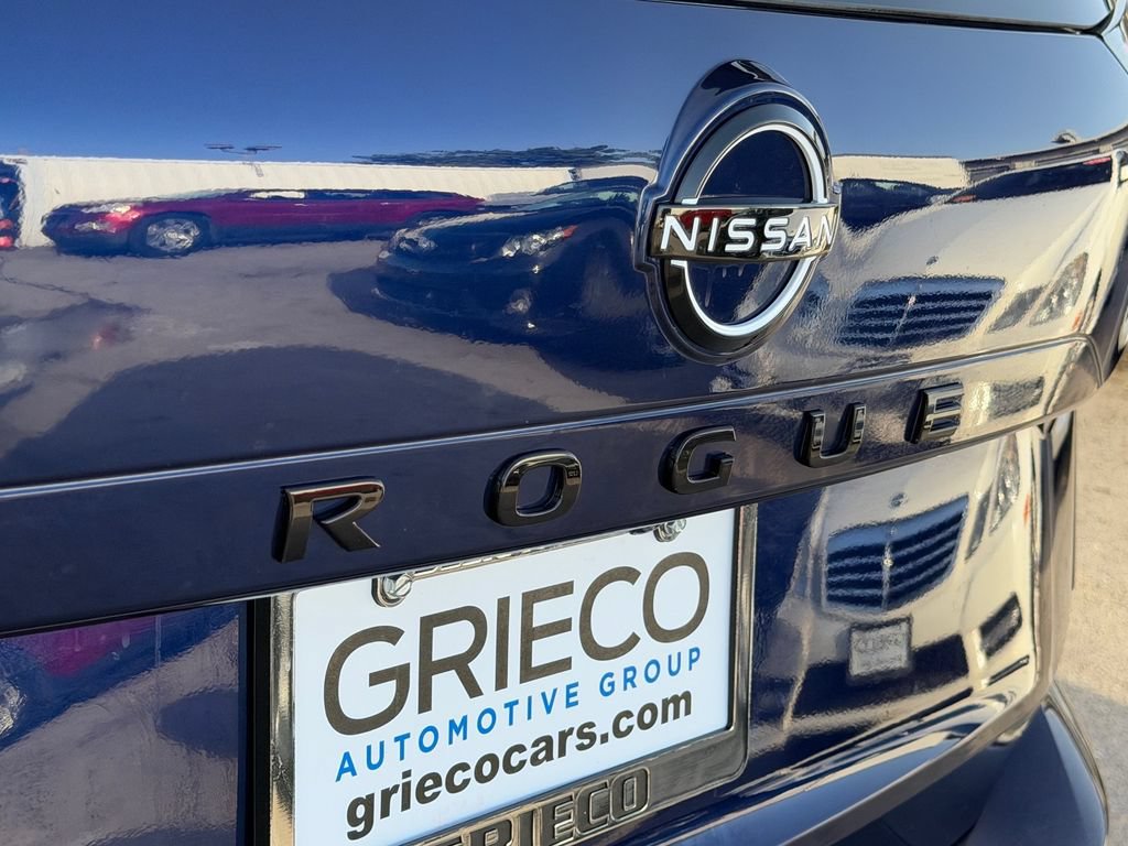 Used 2026 Nissan Rogue Dark Armor FWD image 14