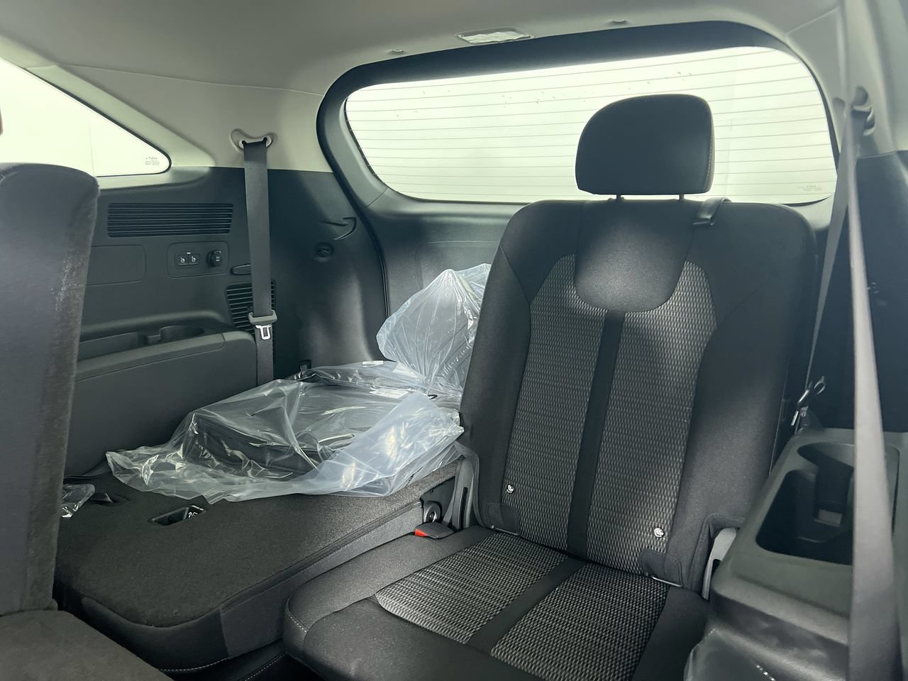 New 2026 Kia Sorento LX FWD image 31