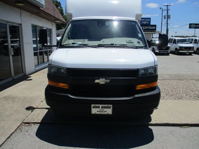 Used 2021 Chevrolet Express 3500 w/ Power Convenience Package RWD image 2