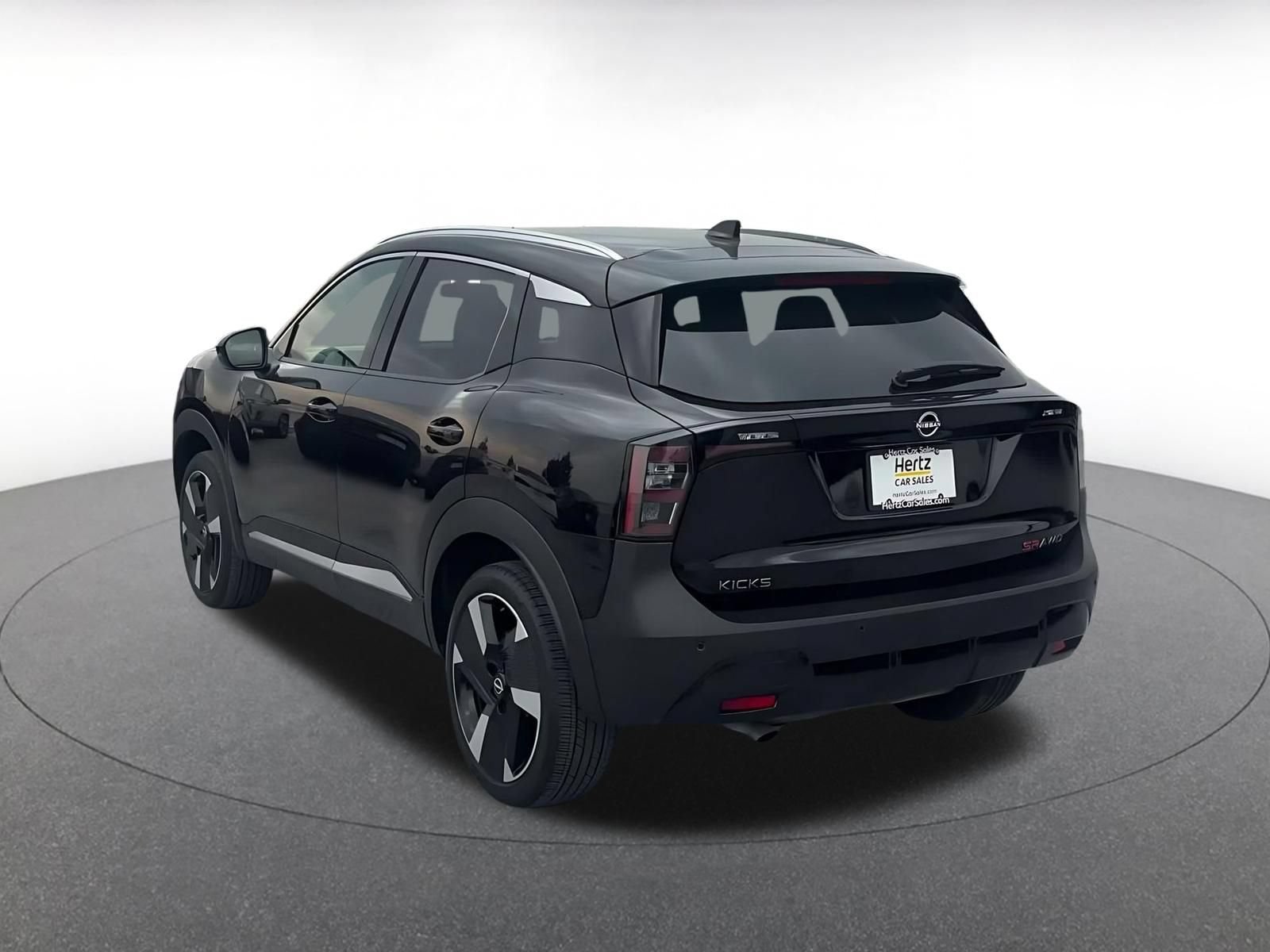 Used 2026 Nissan Kicks SR AWD/4WD image 10