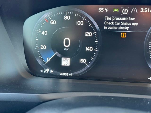 Used 2018 Volvo XC90 T6 Momentum w/ Convenience Package image 30