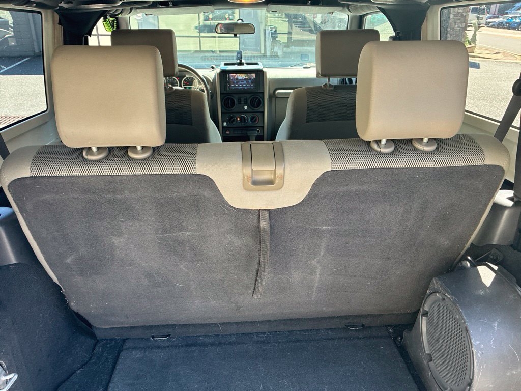 Used 2007 Jeep Wrangler Sahara w/ Dual Top Group AWD/4WD image 22