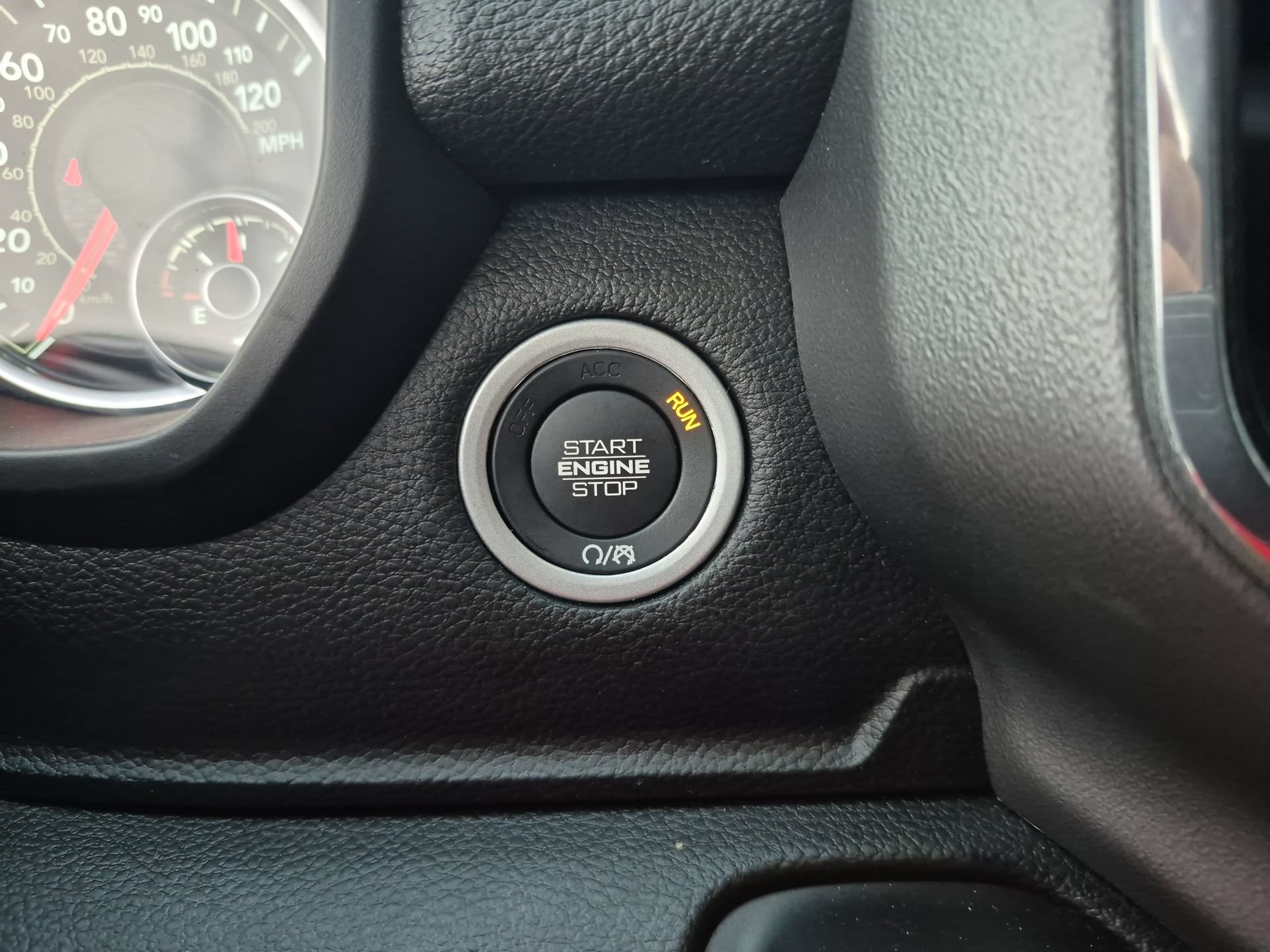 Used 2023 RAM 1500 Laramie AWD/4WD image 19
