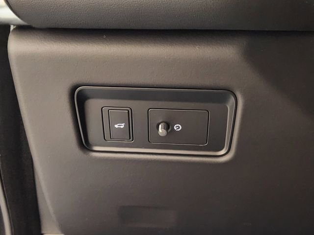 New 2026 Jaguar F-PACE R-Dynamic S image 22