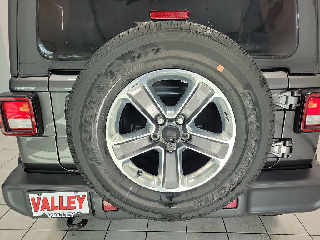Certified 2022 Jeep Wrangler Unlimited Sahara AWD/4WD image 8
