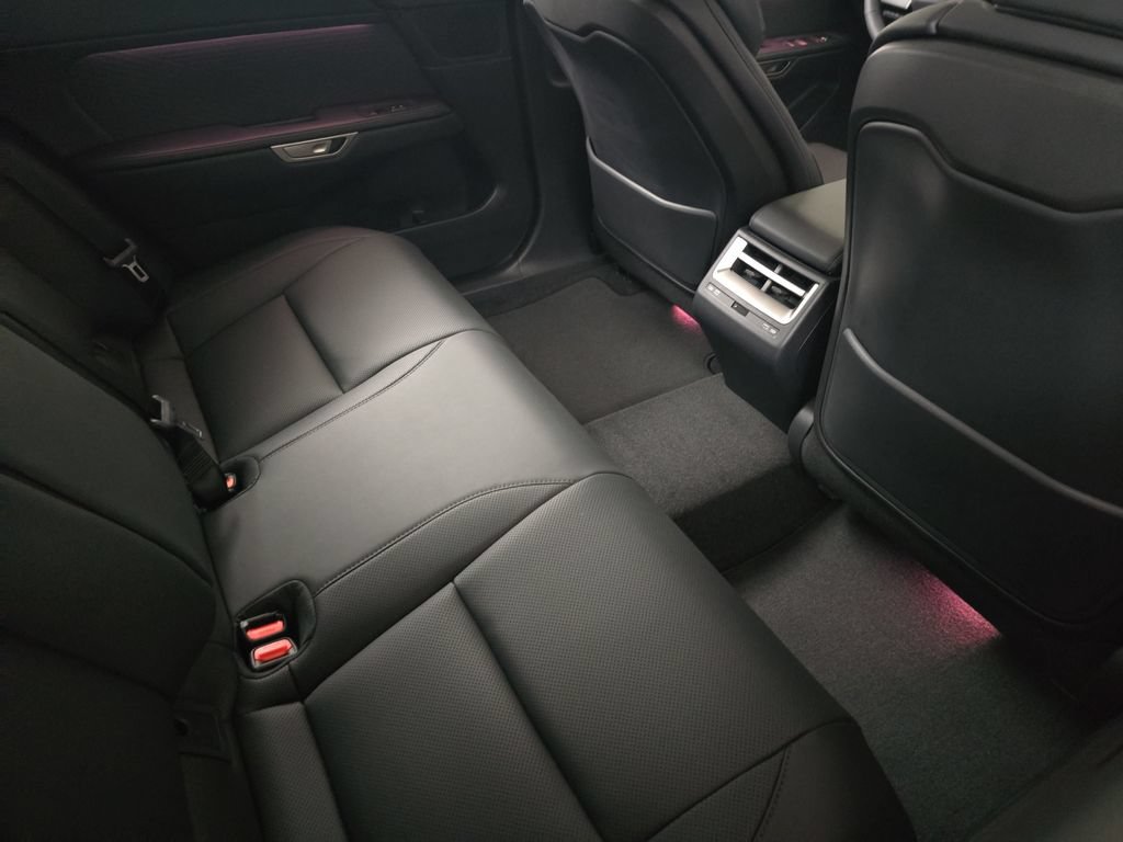New 2026 Lexus ES 500e AWD/4WD image 11