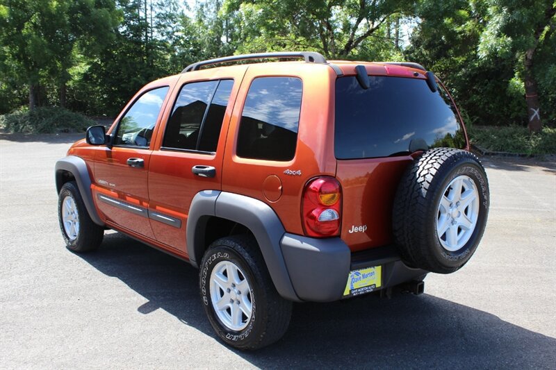 Used 2002 Jeep Liberty Sport AWD/4WD image 3