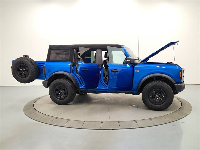 Used 2023 Ford Bronco Wildtrak image 16