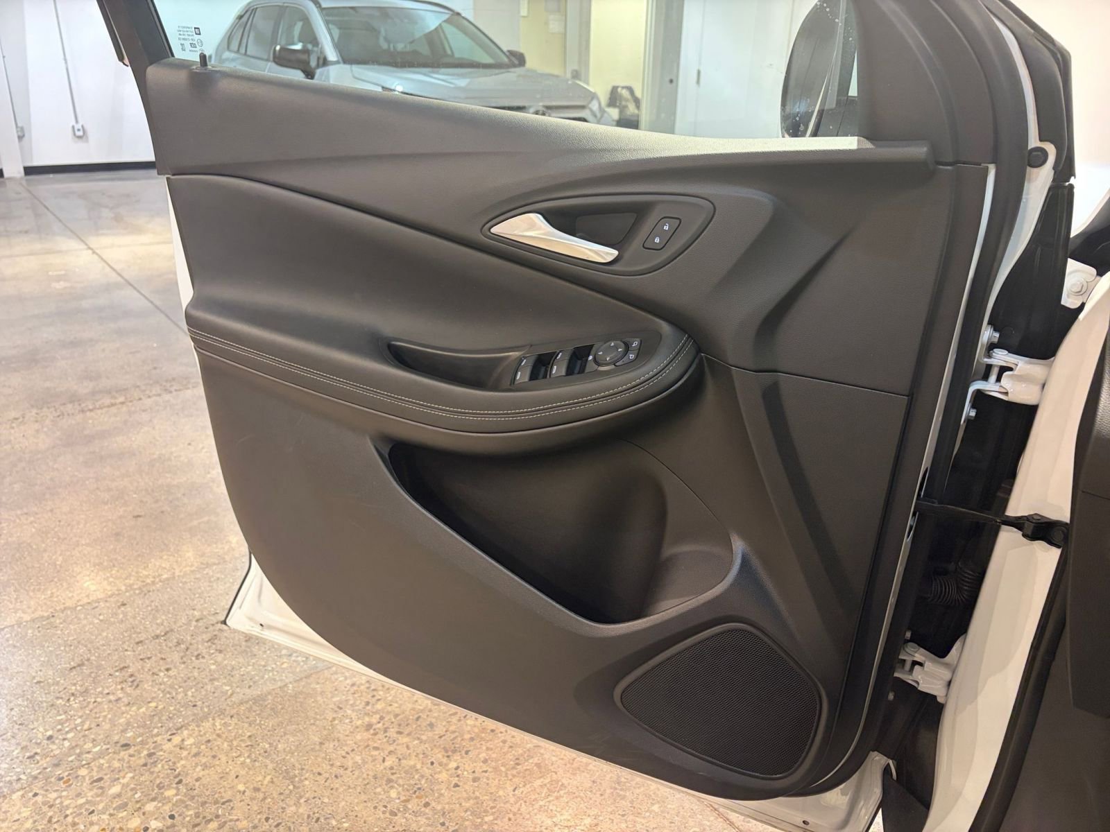 Used 2025 Buick Encore GX Preferred image 20