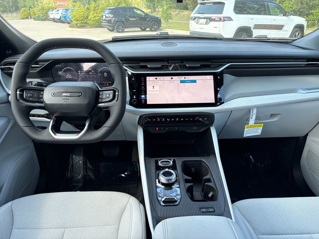 New 2026 Jeep Cherokee Laredo image 13