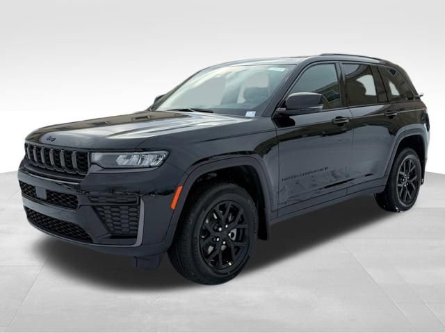 New 2026 Jeep Grand Cherokee Altitude image 3