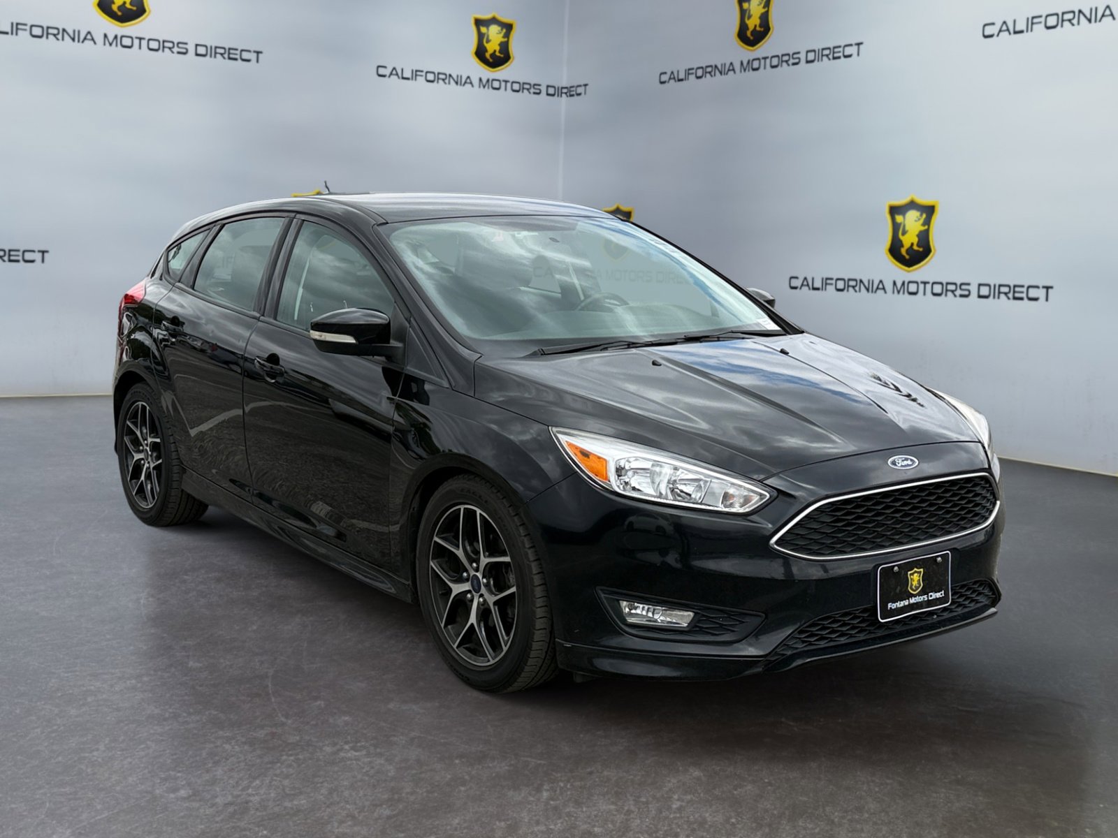 Used 2016 Ford Focus SE w/ SE Sport Package image 7
